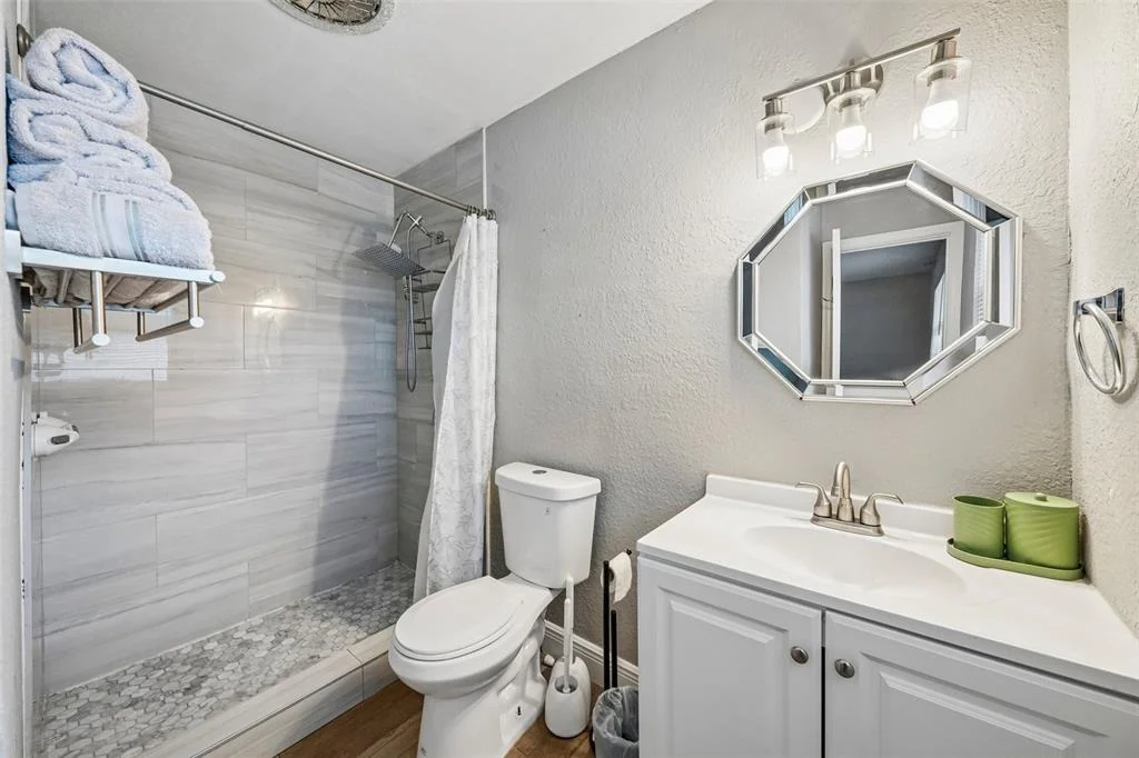 Photo of 520 FAIRFAX LANE