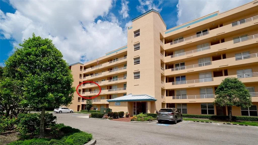 Photo of Unit 302 at 4570 PINEBROOK CIRCLE