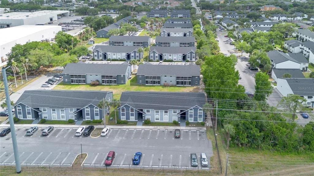 Photo of Unit 3 at 4100 PERSHING POINTE PLACE