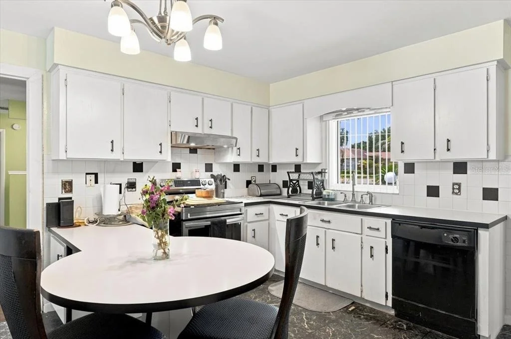 Photo of 543 STATE ROAD 559