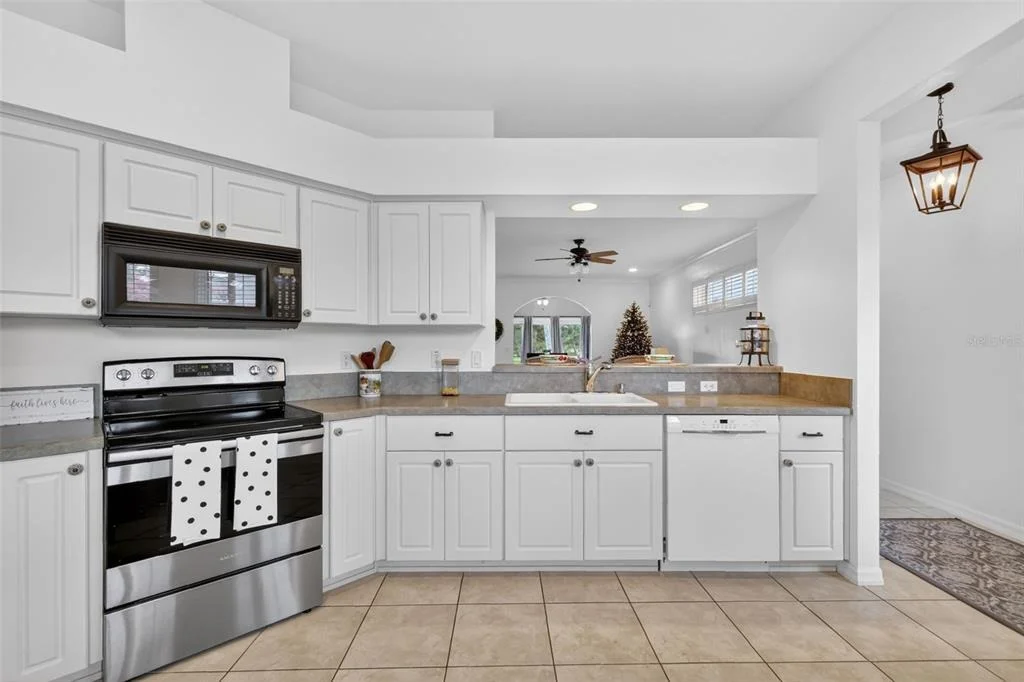 Photo of 5304 TREASURE VIEW WAY