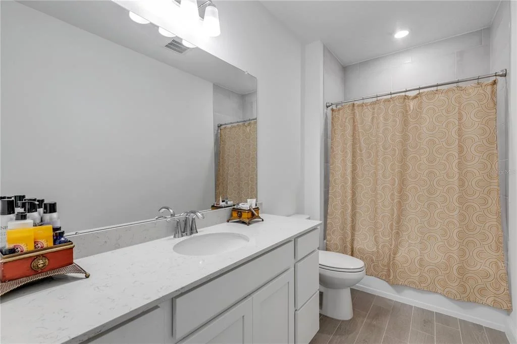 Photo of 4107 GILFORD CIRCLE