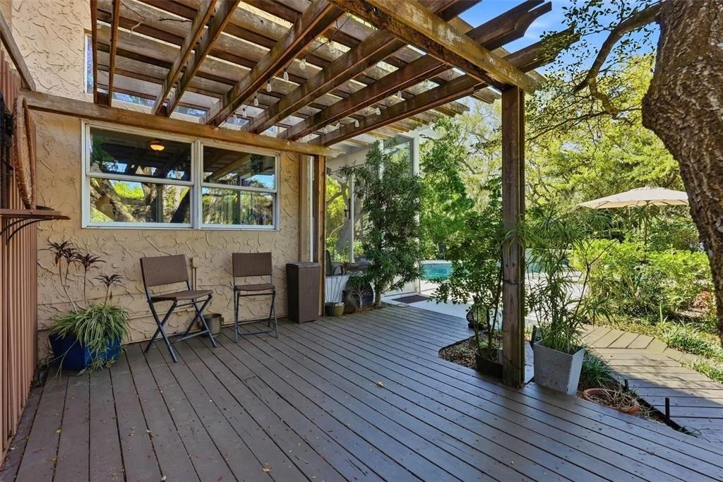 Photo of 10785 DANIELLE DRIVE