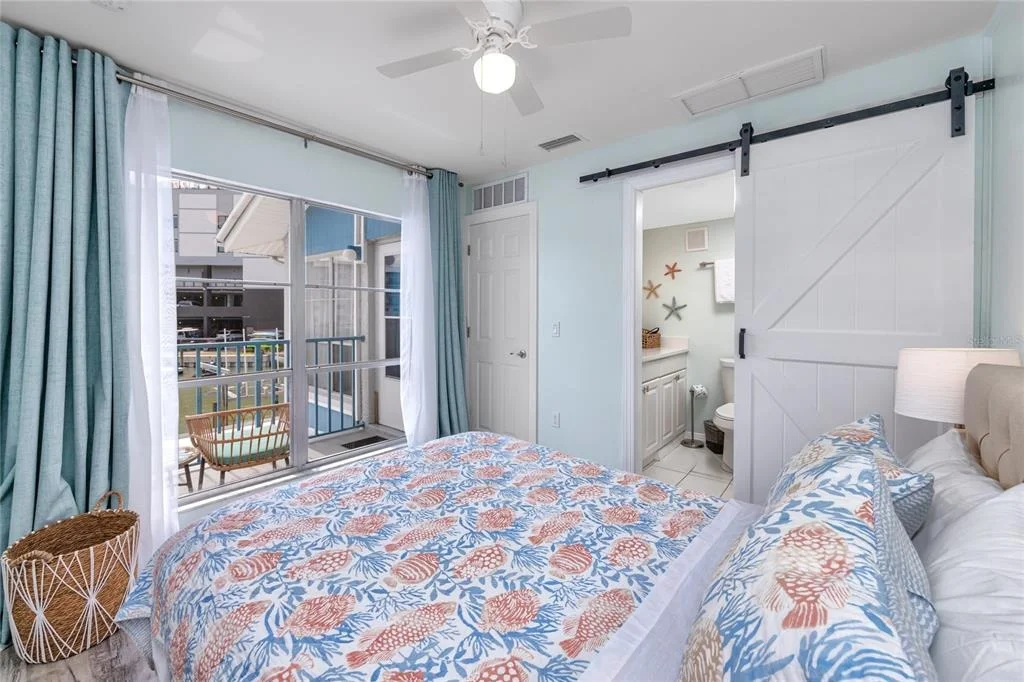 Photo of Unit H at 159 MEDALLION BOULEVARD