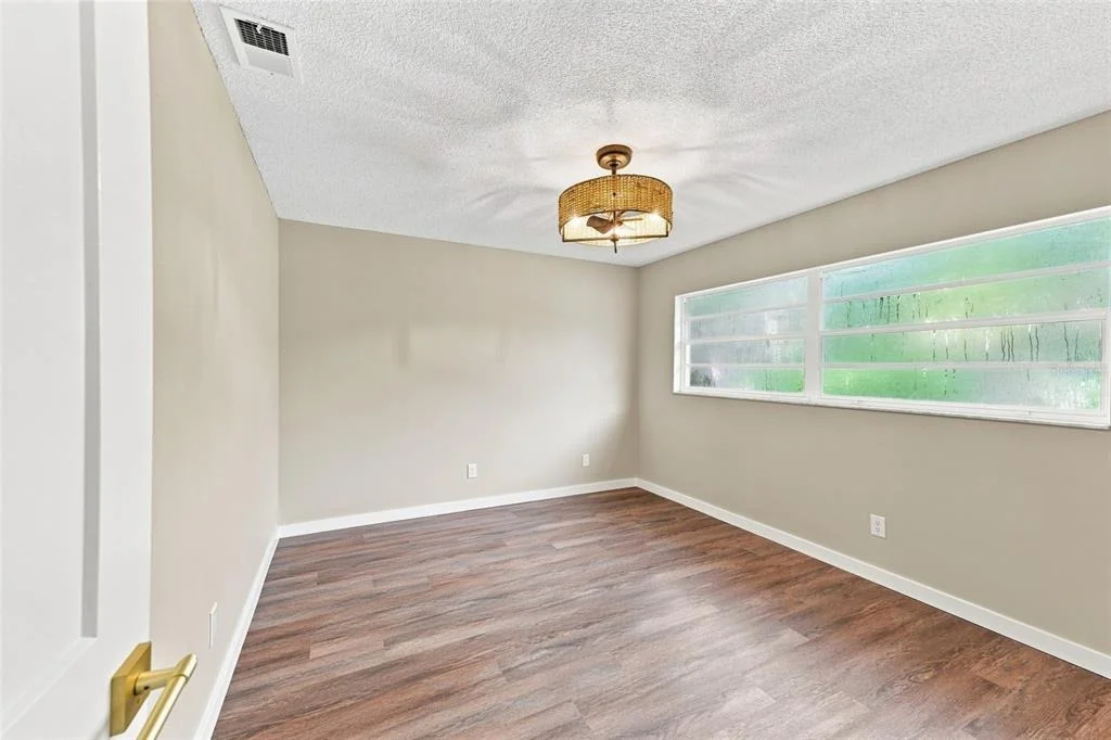 Photo of 6622 GLENCOE DRIVE