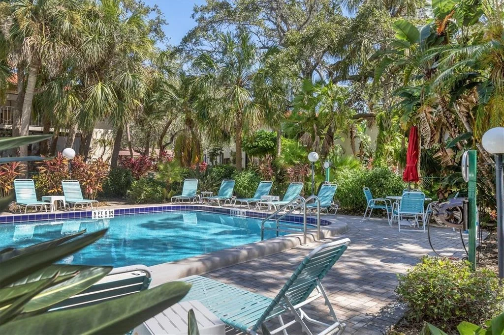 Photo of 6412 SUN EAGLE LANE