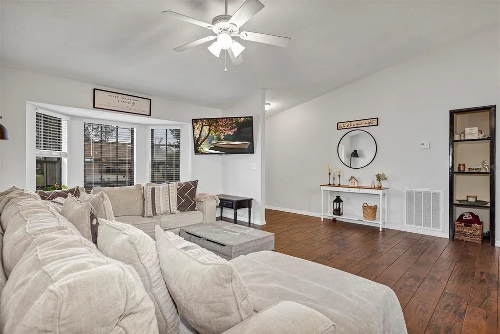 Photo of 1548 BOWMANS TRAIL