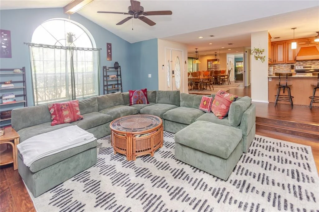 Photo of 14692 LINDEN DRIVE