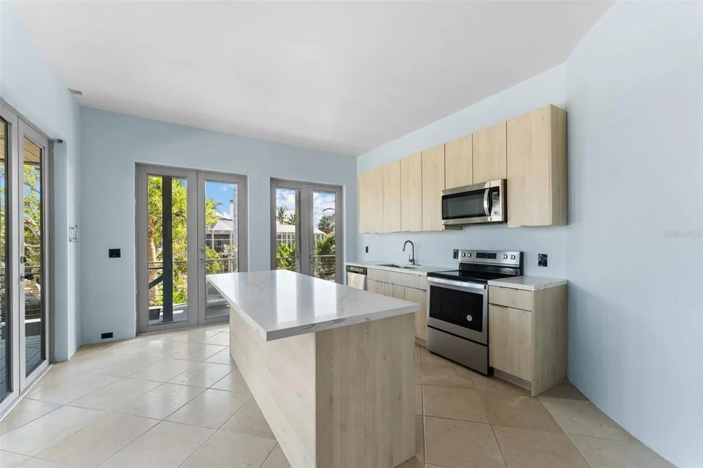 Photo of 4150 DINGMAN DRIVE