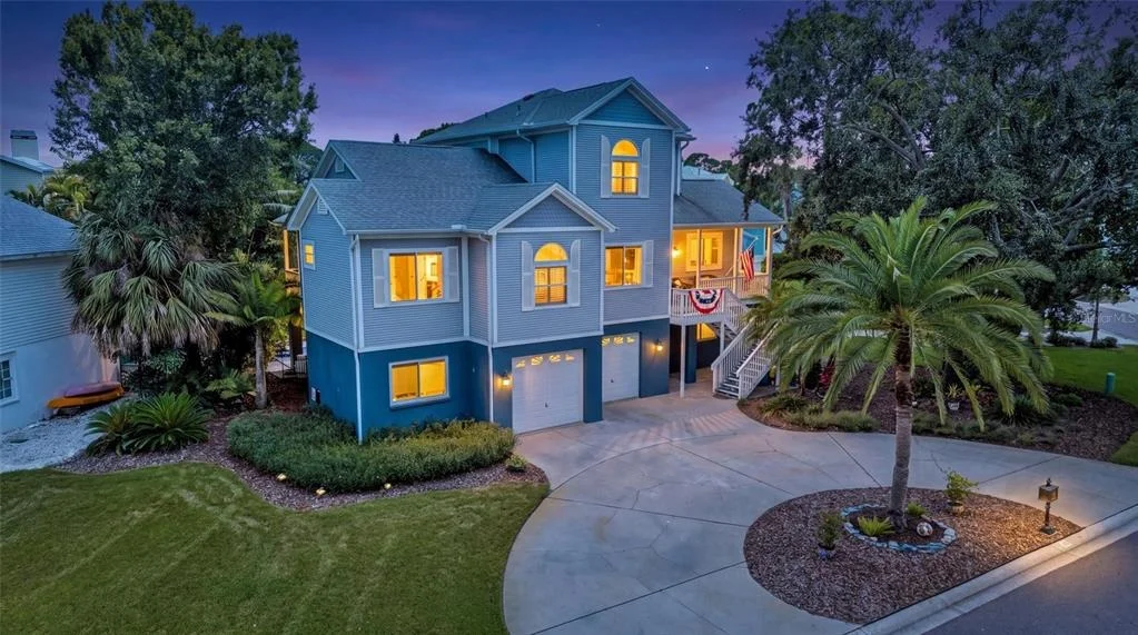 Photo of 760 SOUNDVIEW DRIVE