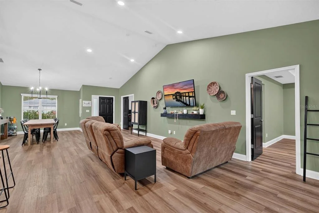 Photo of 5 LYNTON PLACE