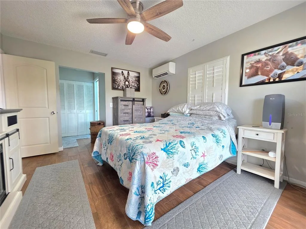 Photo of 9040 BAY DRIVE