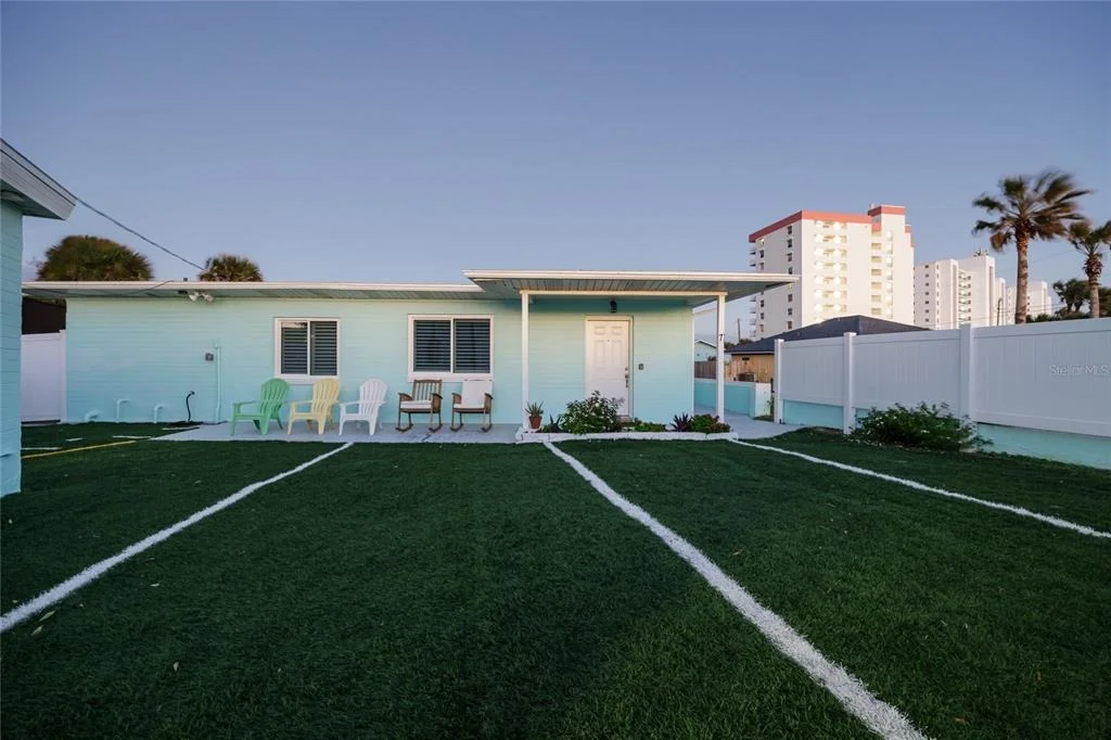 Photo of 7 NEPTUNE PARK DR.