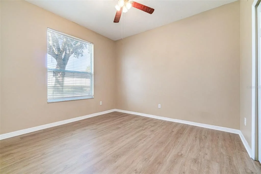Photo of 6220 HEDGESPARROWS LANE