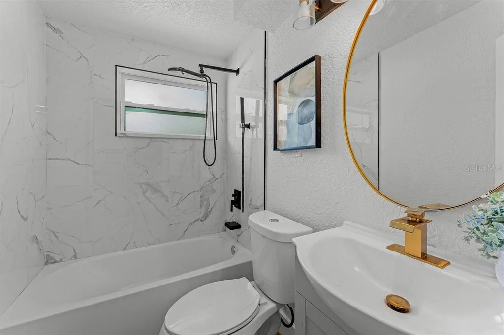 Photo of 849 LOGAN DRIVE