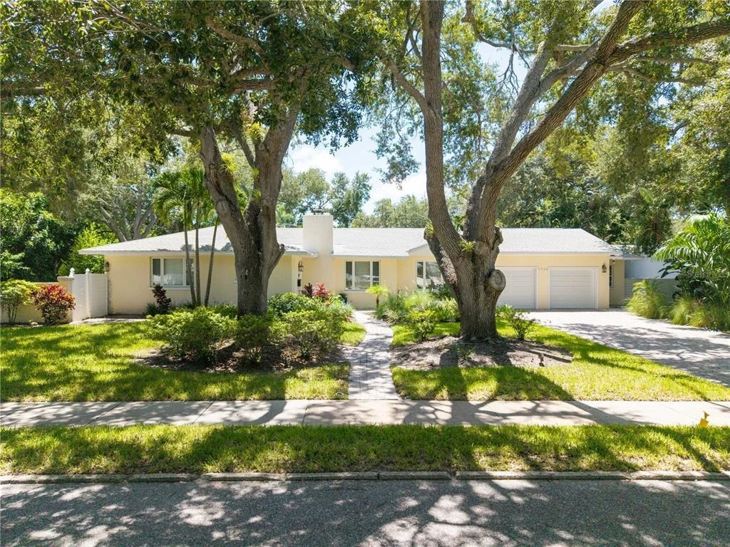 Photo of 1722 NORTH DRIVE