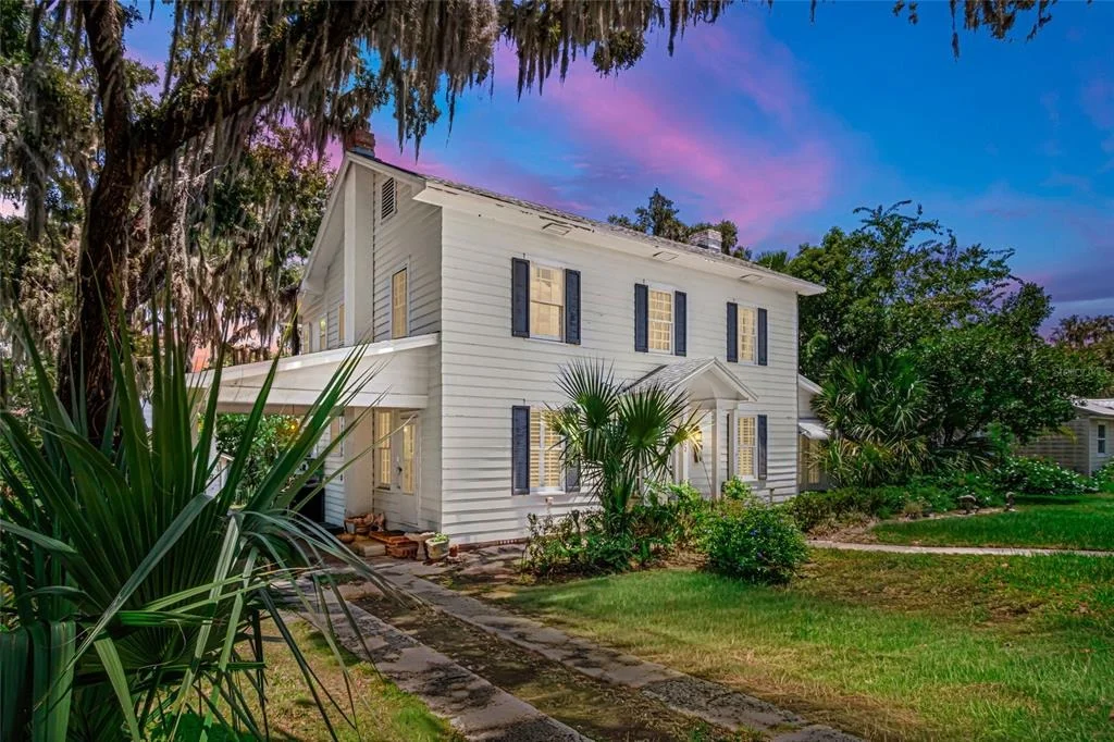 Photo of 102 PALMORA BOULEVARD