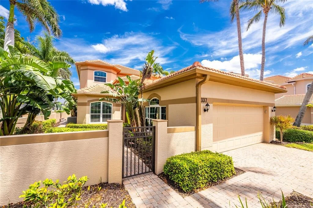 Photo of 3337 SUNSET KEY CIRCLE