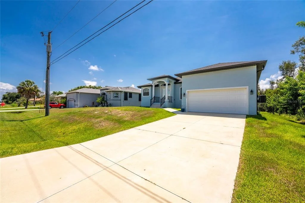 Photo of 3900 PALM DRIVE