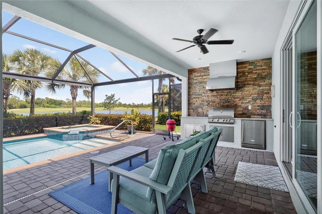 Photo of 25180 LONGMEADOW DRIVE