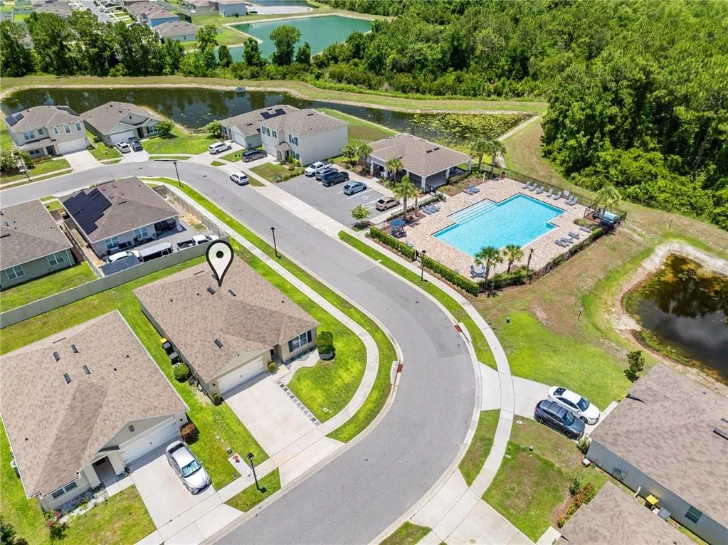 Photo of 1242 IGUANA LOOP