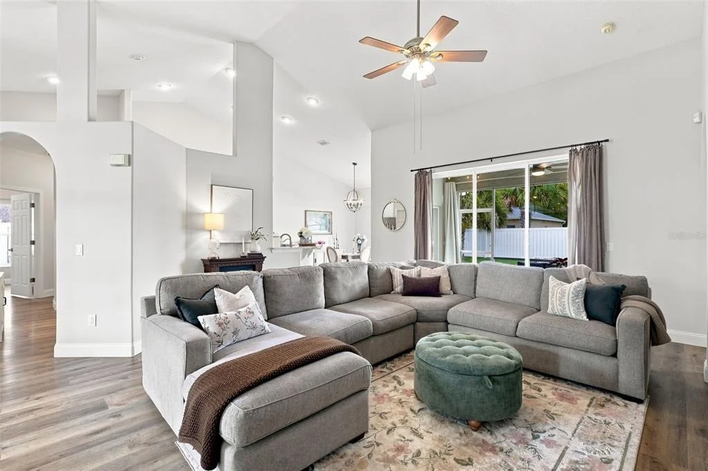 Photo of 96 PARKVIEW DRIVE