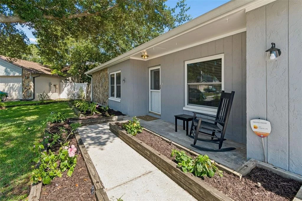 Photo of 16205 SAWGRASS CIRCLE