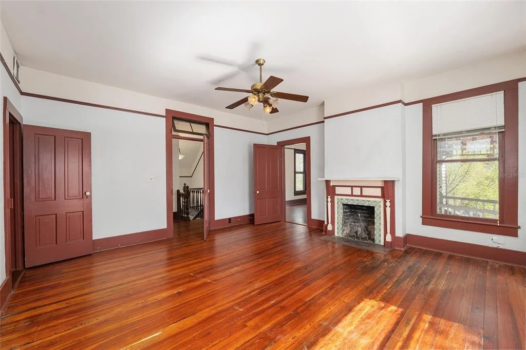 Photo of 306 NE 3RD STREET