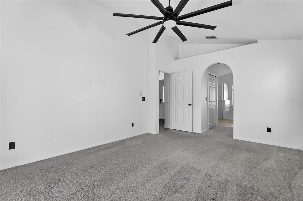Photo of 1042 CHAMBERLIN TRAIL