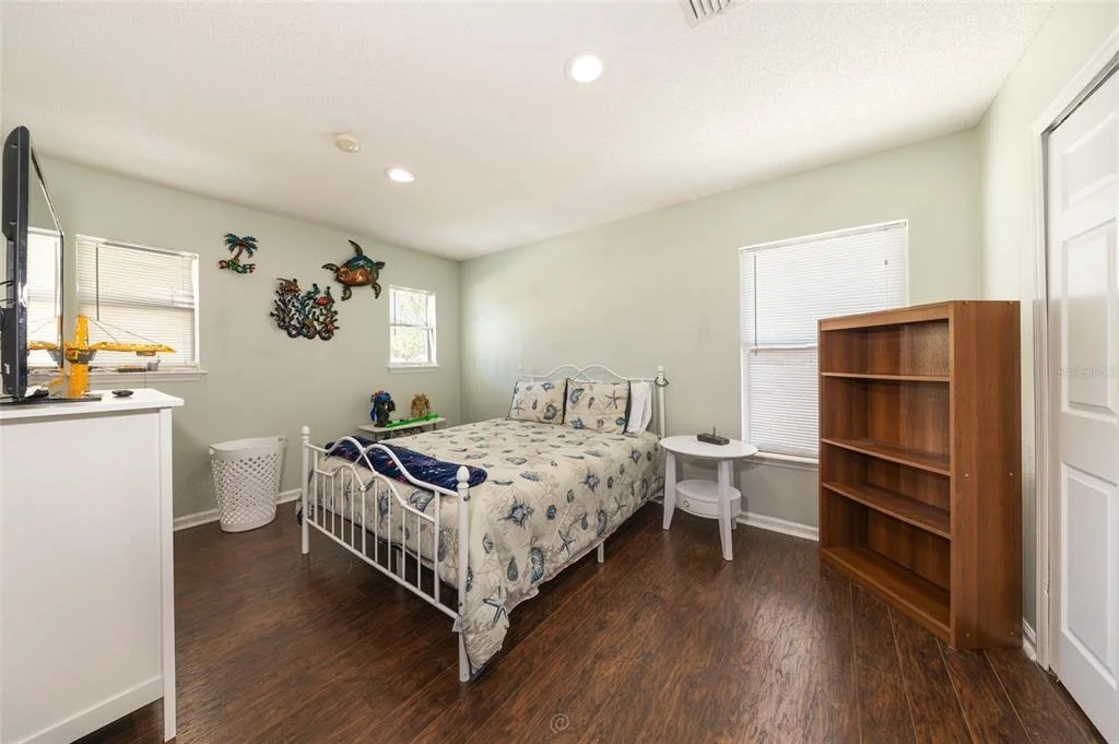 Photo of 6 RYBARK LANE