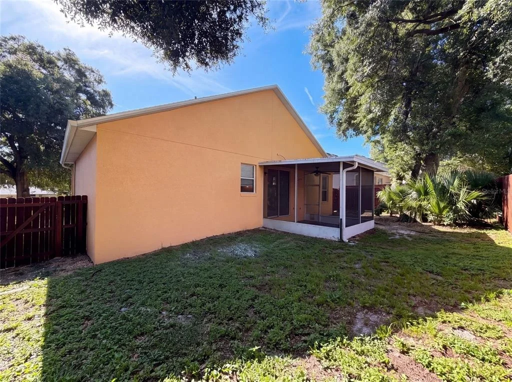 Photo of 826 HILLY BEND DRIVE