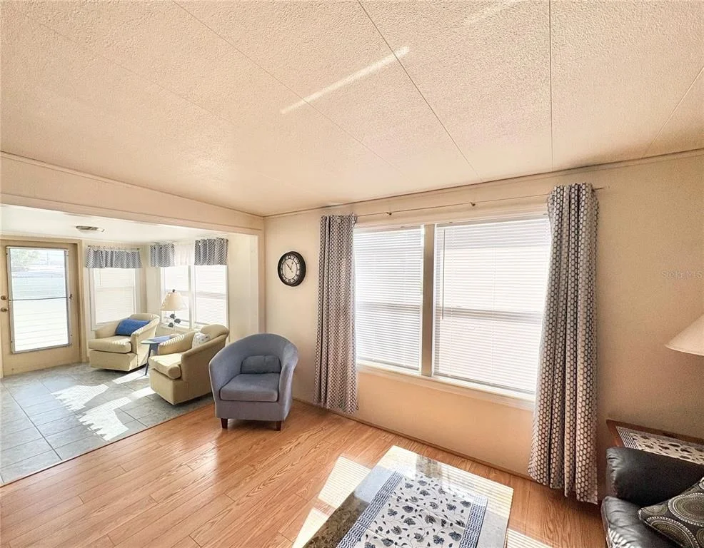 Photo of 603 S GREEN CIRCLE