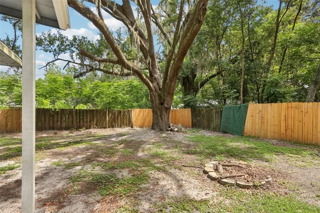 Photo of 1623 NE 16TH WAY