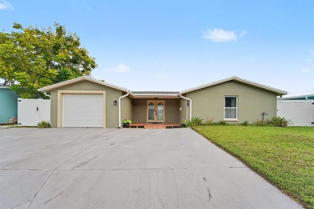 Photo of 4865 SHELL STREAM BOULEVARD