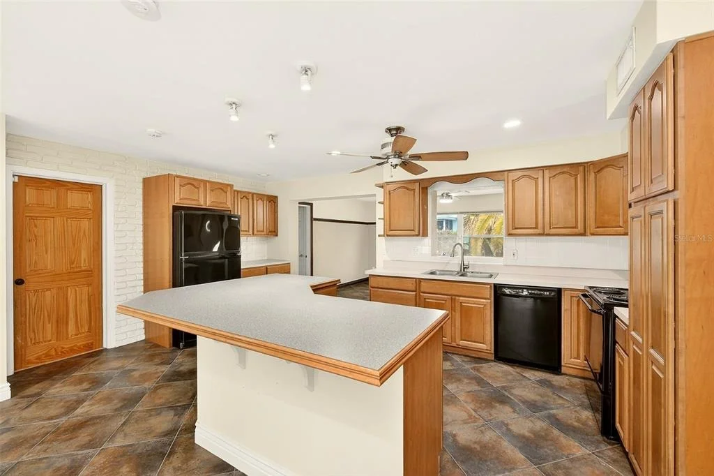 Photo of 1465 BAYVIEW DRIVE