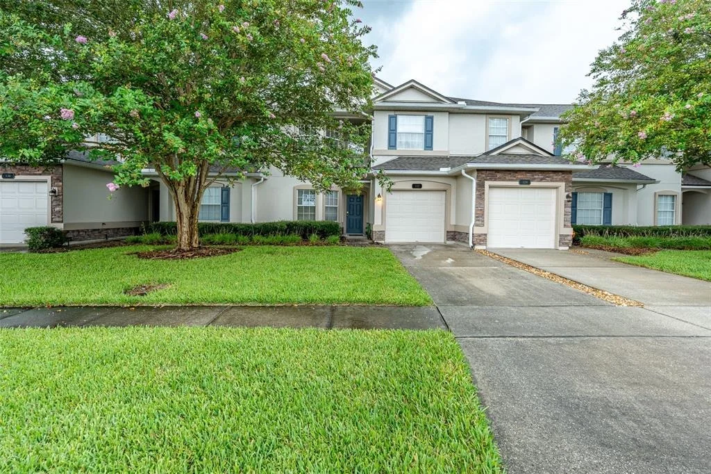 Photo of 332 WOODED CROSSING CIRCLE
