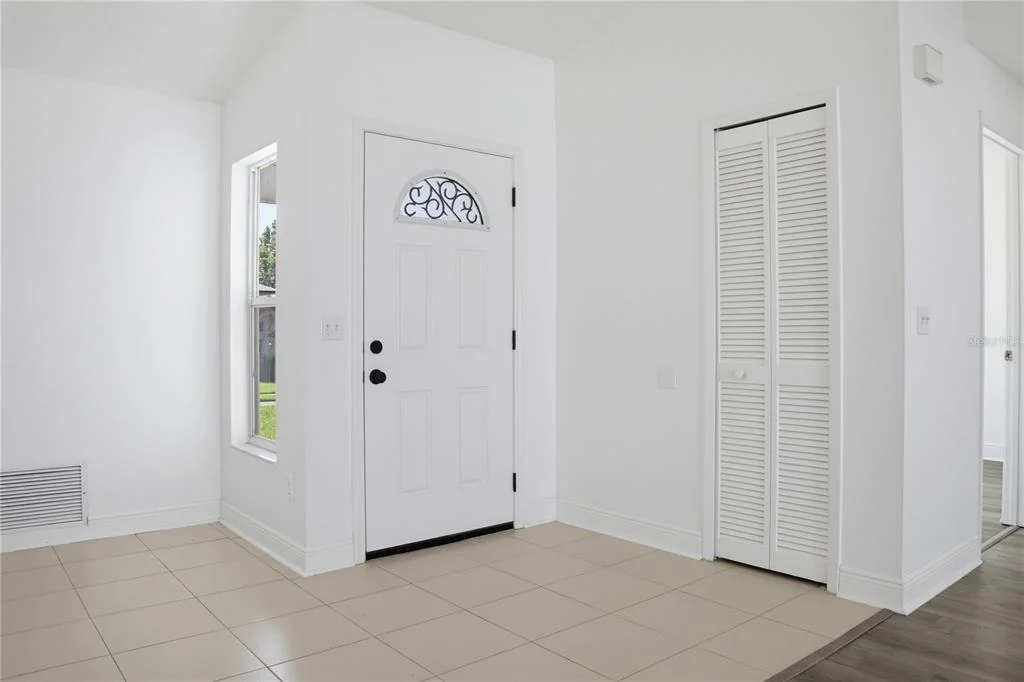 Photo of 1060 DEES DRIVE