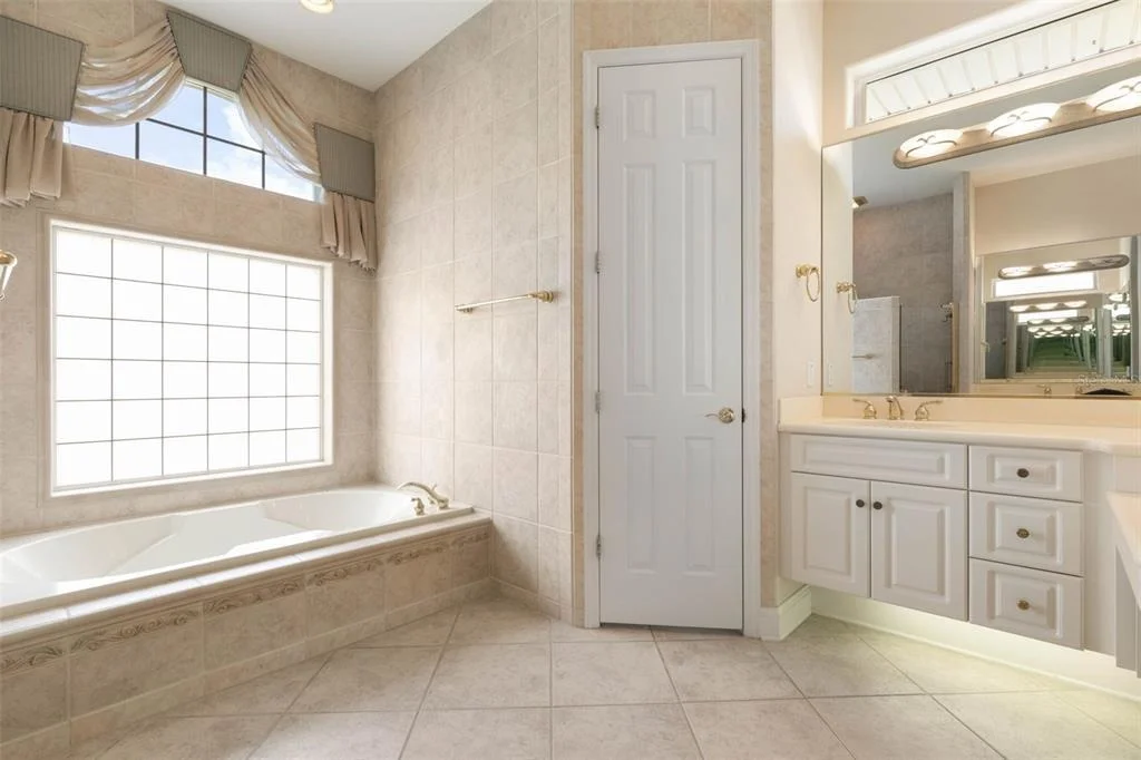 Photo of 1023 HAMPSTEAD LANE