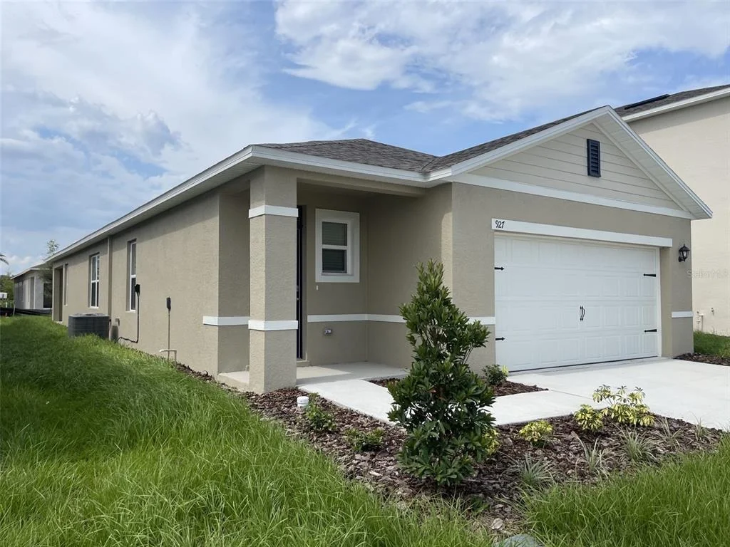 Photo of 927 WATERFALL BOULEVARD