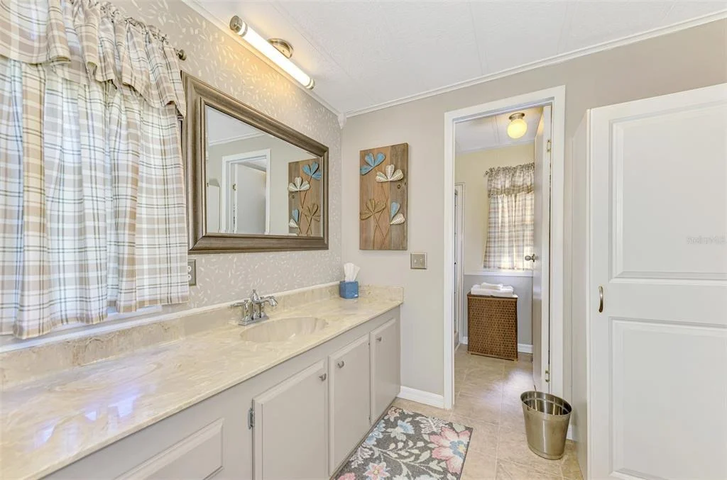 Photo of 49 COMPASS POINT