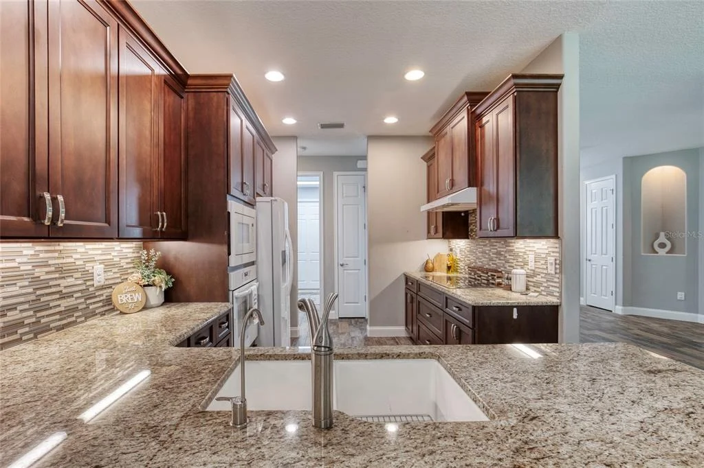 Photo of 56 THORNHILL CHASE CIRCLE
