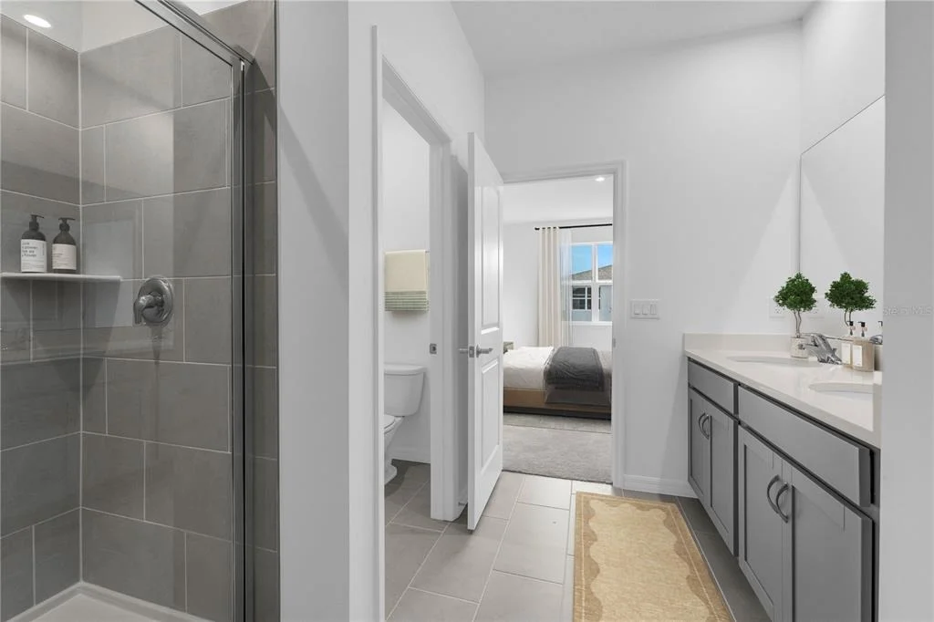 Photo of 5828 CLIFFBOW LOOP