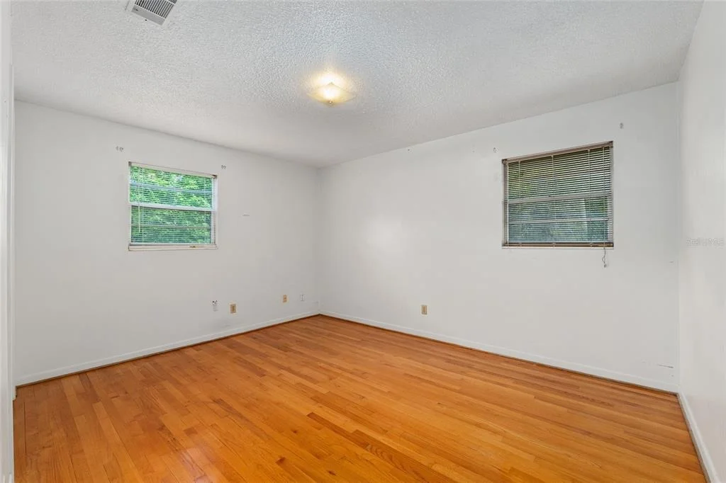 Photo of 505 NW 37TH PLACE