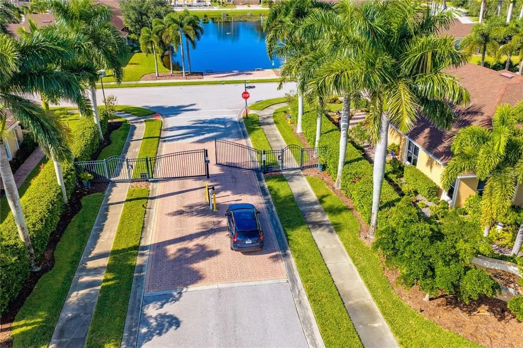 Photo of 4361 TURNBERRY CIRCLE