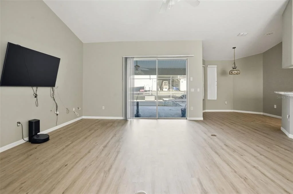 Photo of 8038 MADRID ROAD