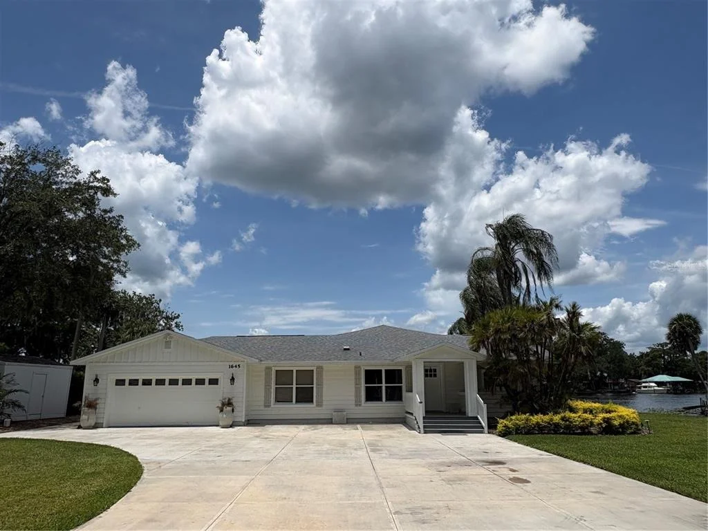 Photo of 1645 SPRING GARDEN DRIVE