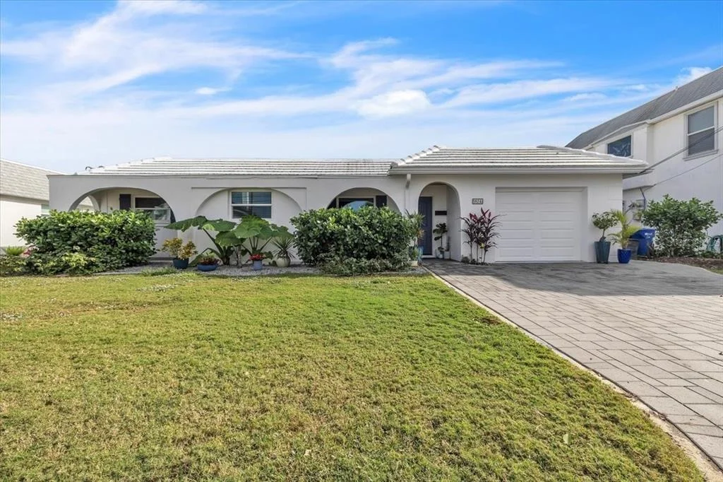 Photo of 904 INLET CIRCLE