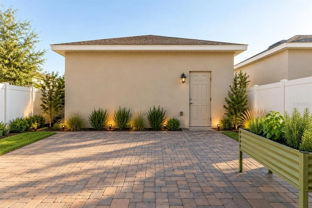 Photo of 16012 MICELLI DRIVE