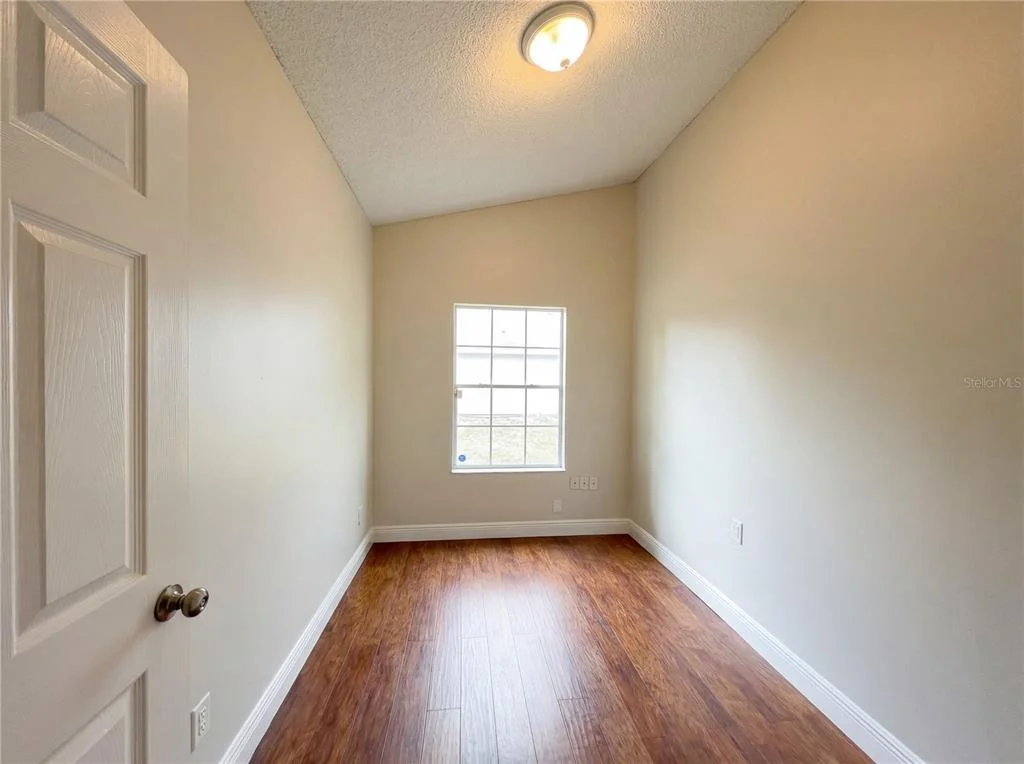 Photo of 1696 CHATHAM CIRCLE