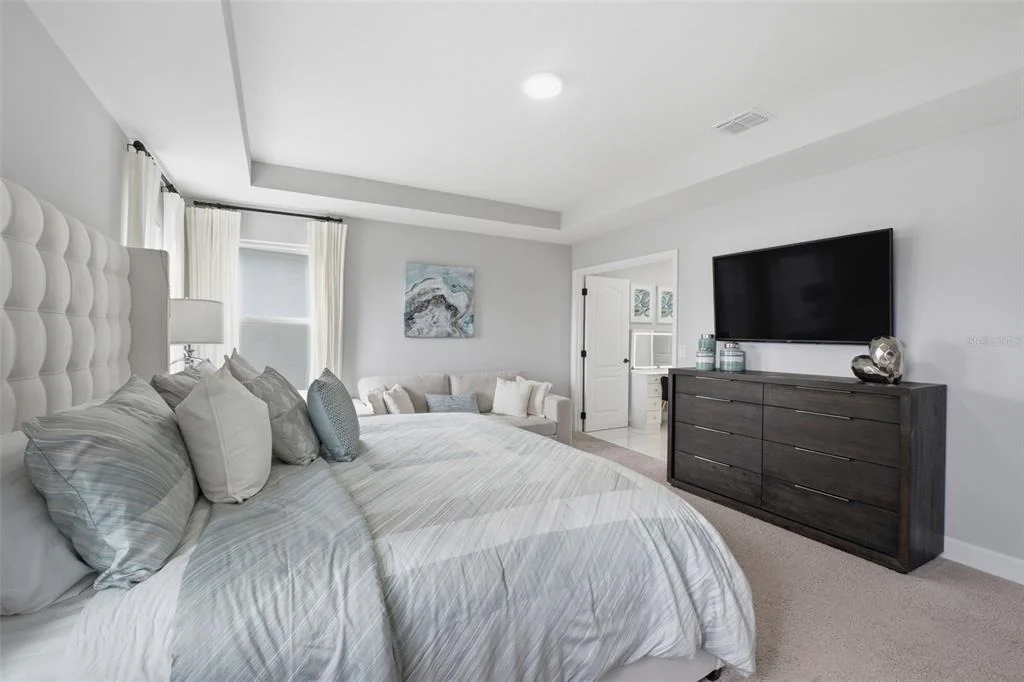 Photo of 5030 SHADY PINES DRIVE